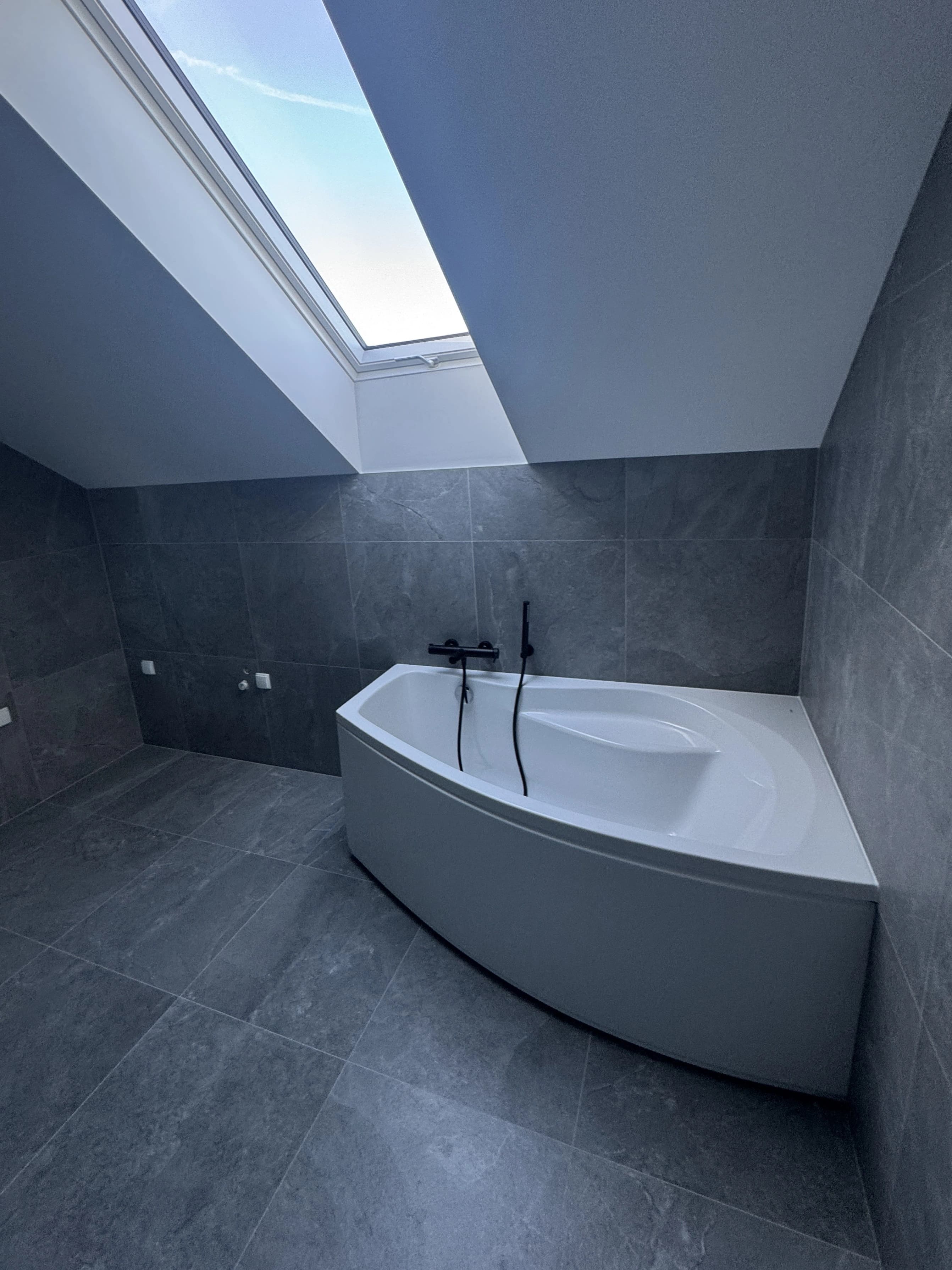 Wykończenie dwupoziomowego lokalu mieszkalnego